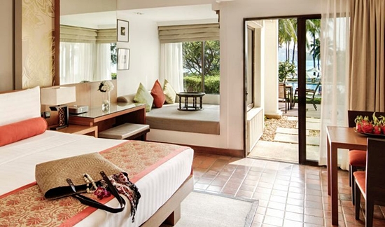 Outrigger Laguna Phuket Beach Resort przykadowy pokój Premium Sea View 