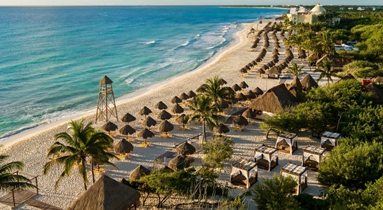 Meksyk plaża przed kompleksem Iberostar