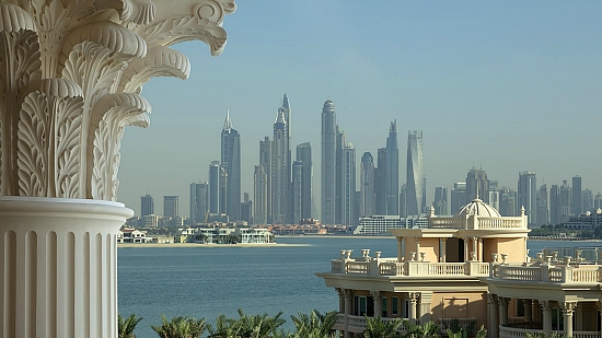Widok na panoramę Dubaju z Emerald Palace Kempinski