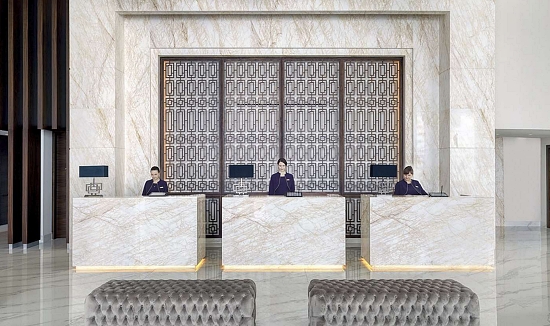 Recepcja Amavi Hotel