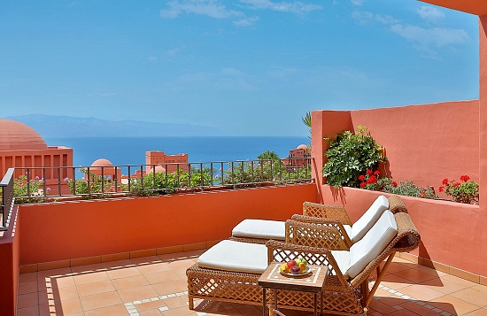 Przyk�adowy taras w Junior Suitach Ocean View